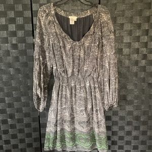 Sophie max dress size medium